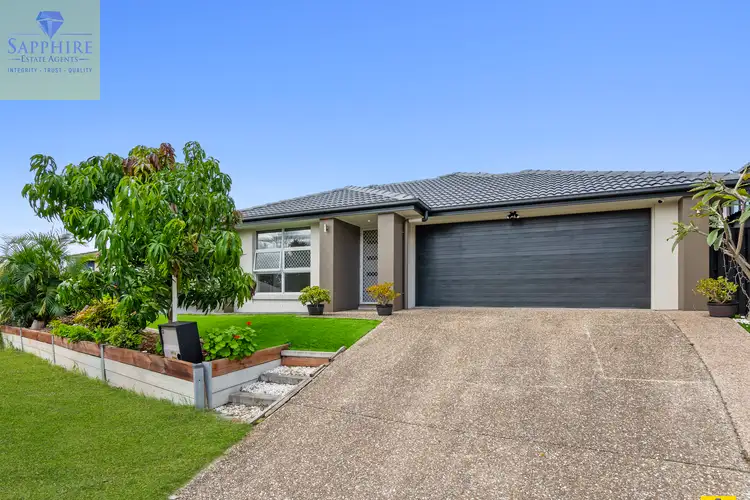12 Dinnigan Crescent