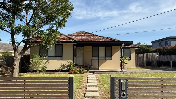 1/9 Burns Avenue