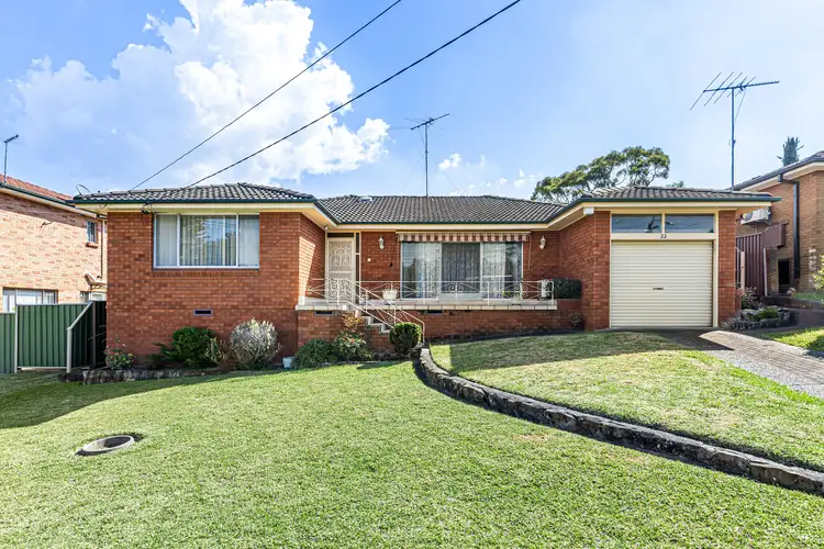 22 Leader Street