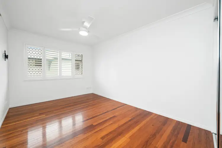 Fifth view of Homely unit listing, 2/26 Barton Road, Hawthorne QLD 4171
