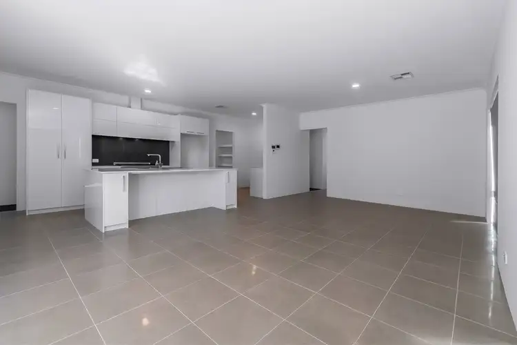 Fifth view of Homely house listing, 28 Chindwin Loop, Hilbert WA 6112