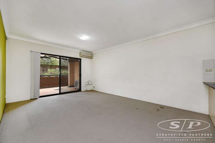 Third view of Homely unit listing, 5/33 Eastbourne Road, Homebush West NSW 2140