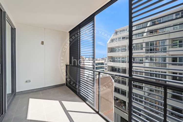 Third view of Homely studio listing, 701/38 Atchison Street, St Leonards NSW 2065