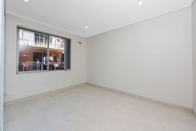 Third view of Homely unit listing, 2/7 Hampstead Road, Homebush West NSW 2140