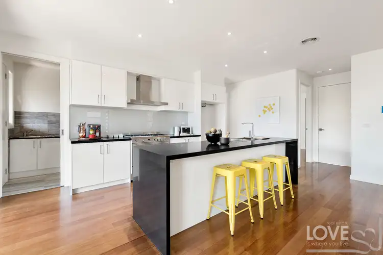24a Ronald Avenue