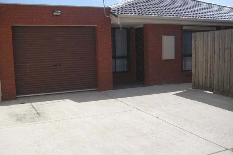 Main view of Homely unit listing, 2/43 Grace Street, St Albans VIC 3021