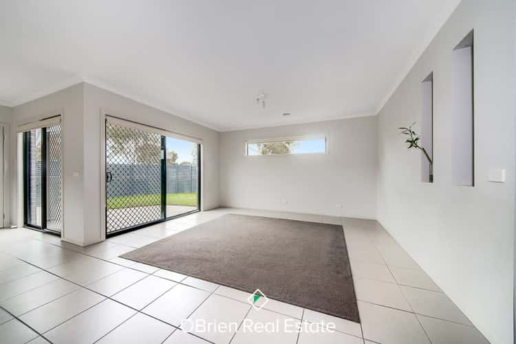 Fourth view of Homely house listing, 21 Sierra Walk, Cranbourne North VIC 3977