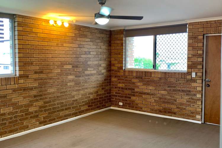 Second view of Homely unit listing, 2/139 Melville Terrace, Manly QLD 4179