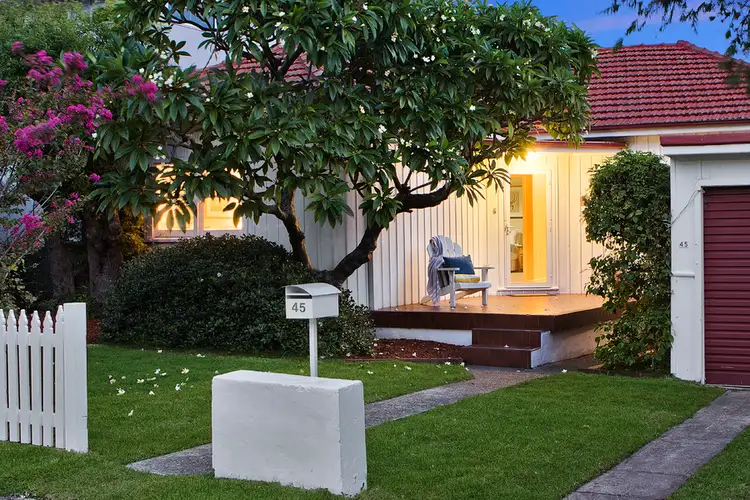 45 Bellevue Parade, North Curl Curl NSW 2099