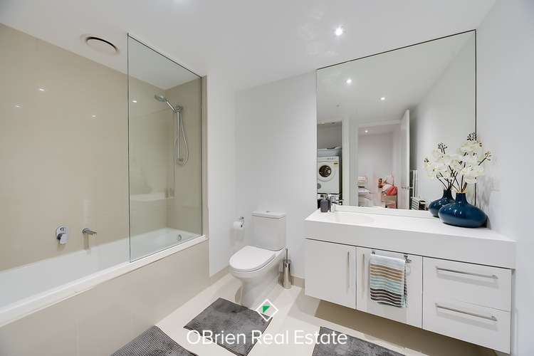 Sixth view of Homely apartment listing, 5204/35 Queensbridge Street, Southbank VIC 3006