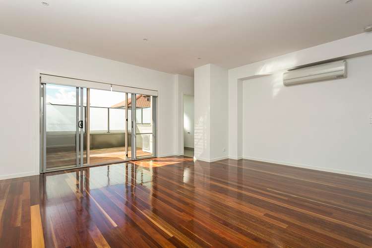 Second view of Homely townhouse listing, 6/3 Sturt Street, Essendon VIC 3040