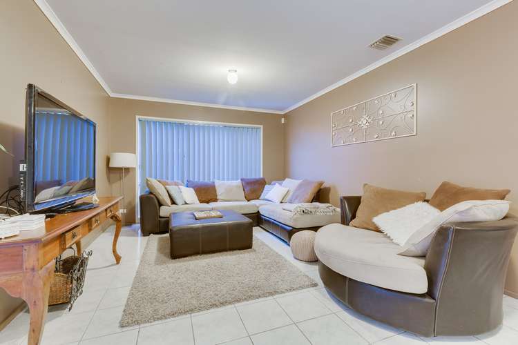 Sixth view of Homely house listing, 2 Glover Court, Taylors Lakes VIC 3038