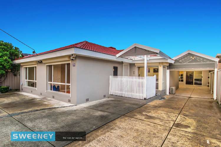 Second view of Homely house listing, 33 Robyn Avenue, Albanvale VIC 3021