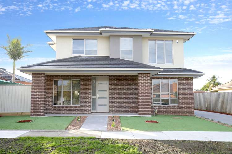 Main view of Homely townhouse listing, 1/110 Hilton Street, Glenroy VIC 3046
