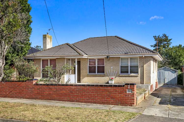 Main view of Homely house listing, 3 Kyneton Avenue, Reservoir VIC 3073