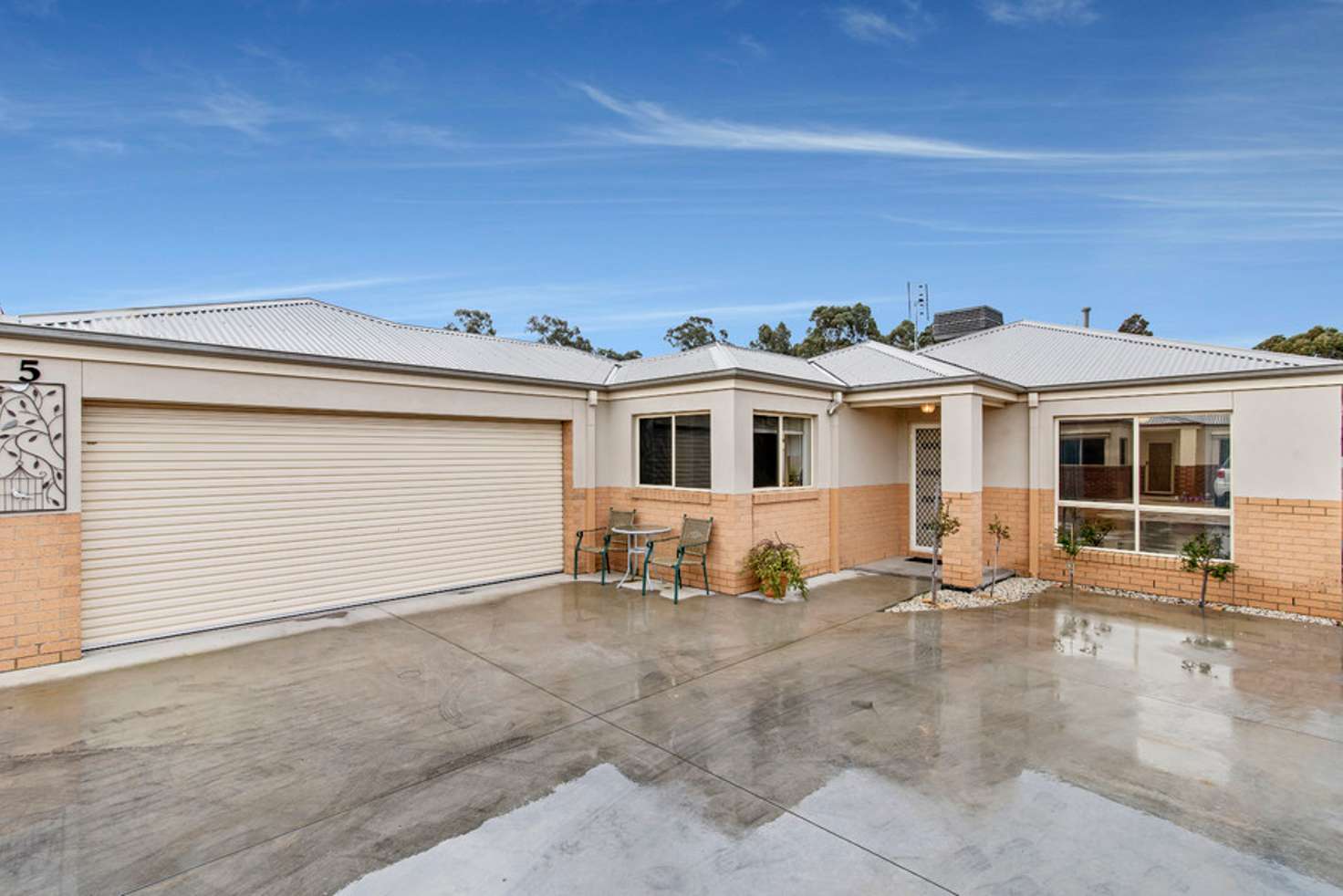 Main view of Homely house listing, 5 Edgewater Close, Eaglehawk VIC 3556