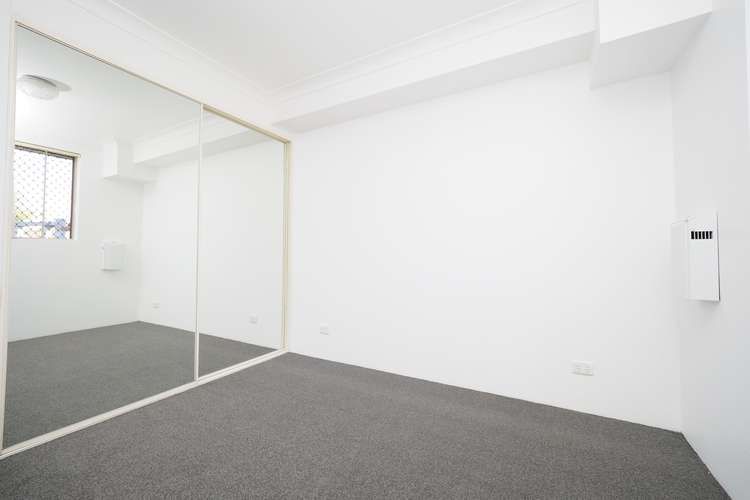 Third view of Homely apartment listing, 27/19 Glenmore Street, Naremburn NSW 2065