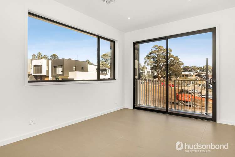 Fifth view of Homely house listing, 10 Stables Circuit, Doncaster VIC 3108