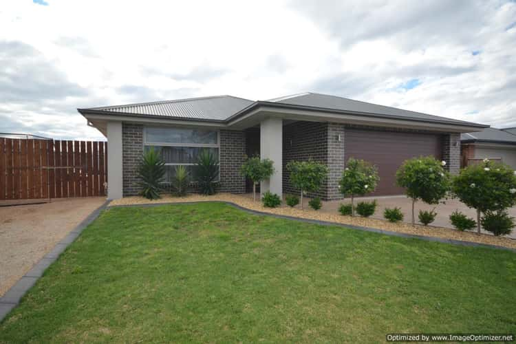 Second view of Homely house listing, 27 Shannon Boulevard, Bairnsdale VIC 3875