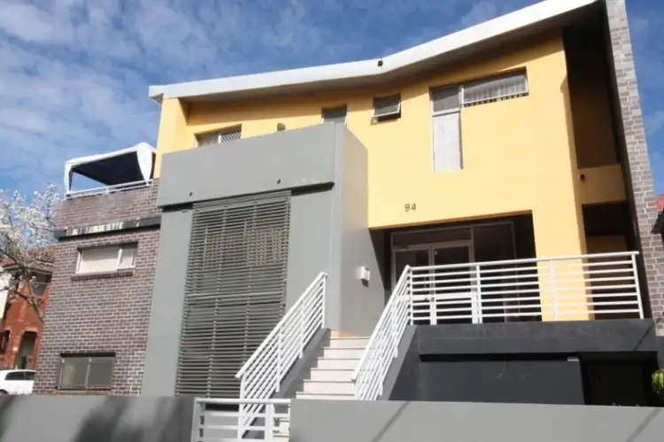 11/94 Brighton Street