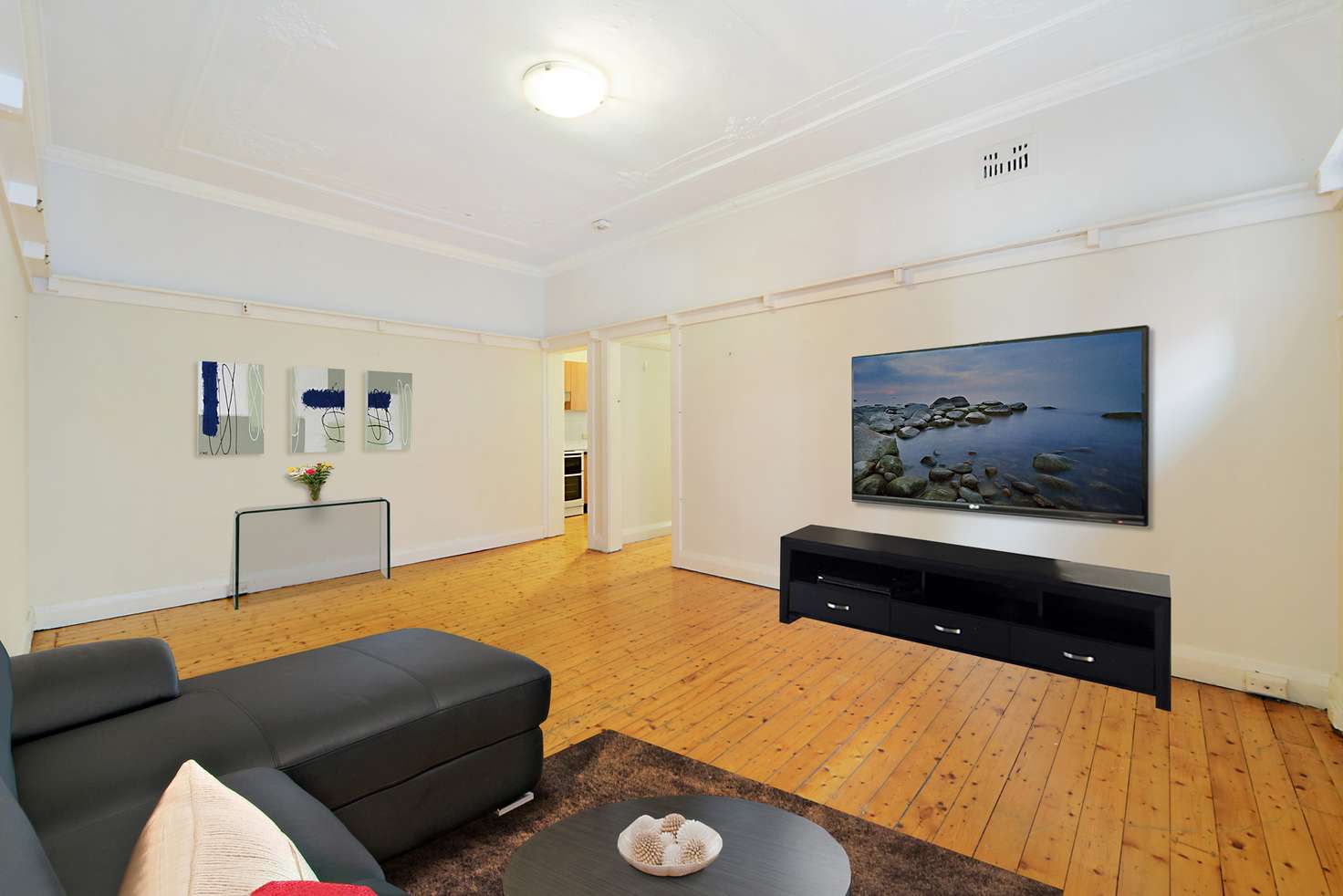 Main view of Homely unit listing, 2/96 Warners Avenue, Bondi Beach NSW 2026