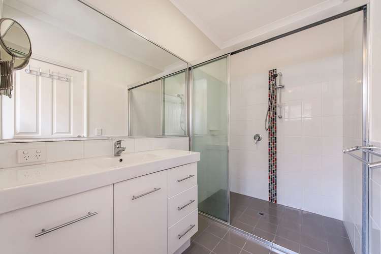 Seventh view of Homely house listing, 27 Ollave Circuit, Aveley WA 6069