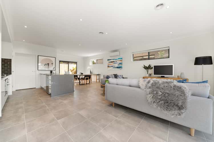 Main view of Homely townhouse listing, 2/237 Dunns Road, Mornington VIC 3931