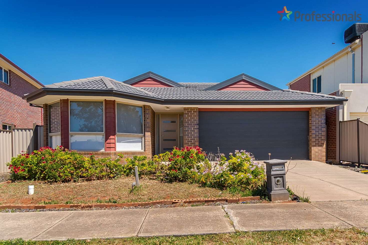Main view of Homely house listing, 5 Blaxland Street, Burnside Heights VIC 3023