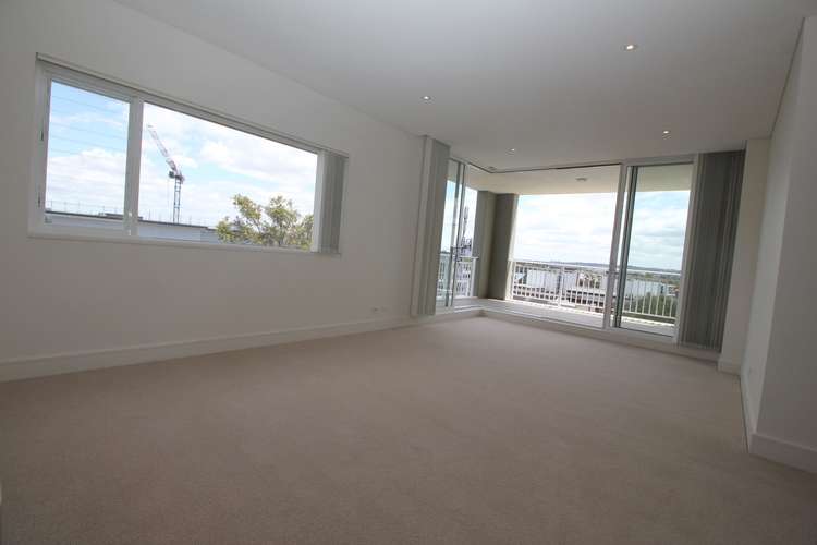Second view of Homely apartment listing, 412/18 Woodlands Avenue, Breakfast Point NSW 2137