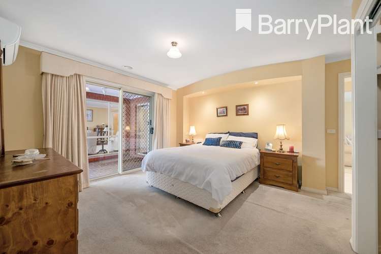 Seventh view of Homely house listing, 8 Jamieson Way, Berwick VIC 3806