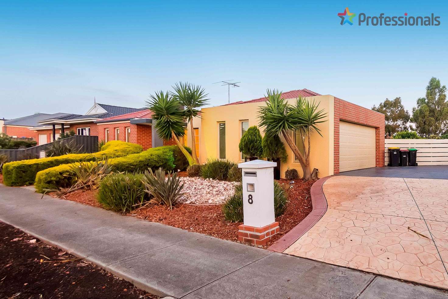 Main view of Homely house listing, 8 Buvelot Crescent, Caroline Springs VIC 3023