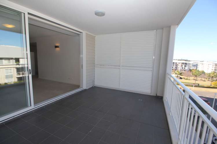 Main view of Homely apartment listing, 401/7-11 Magnolia Drive, Breakfast Point NSW 2137