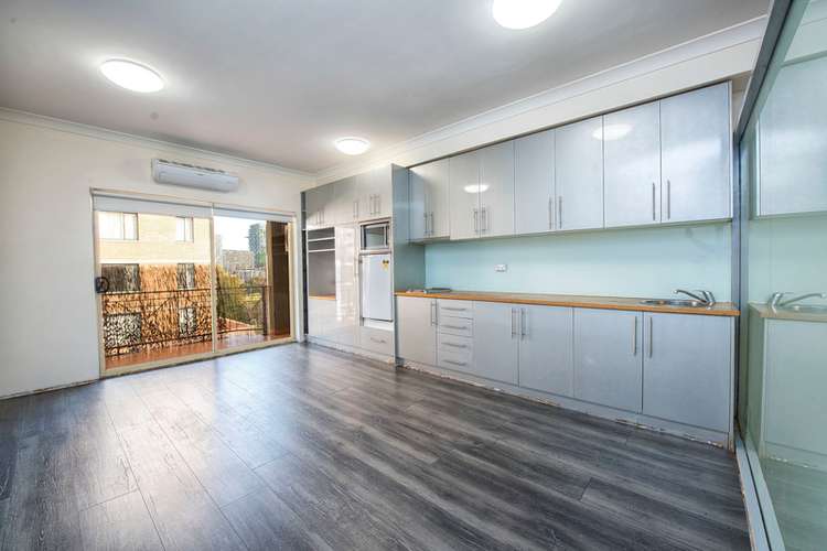 Main view of Homely unit listing, 9/64 Buckingham Street, Surry Hills NSW 2010