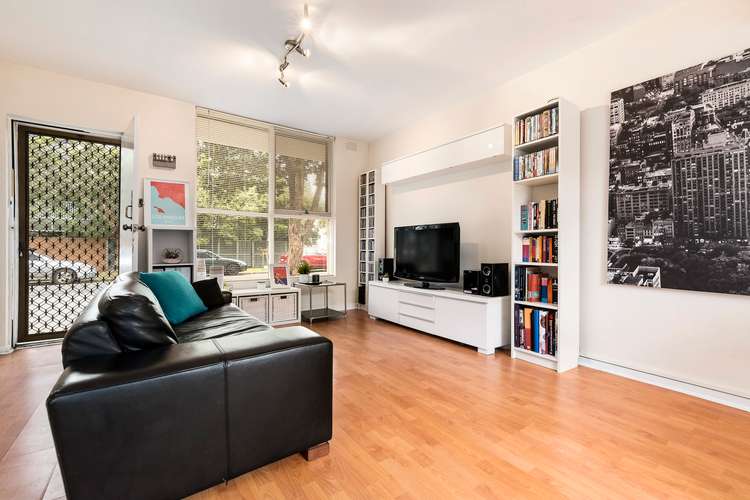 Main view of Homely apartment listing, 2/76 Brunswick Road, Brunswick VIC 3056