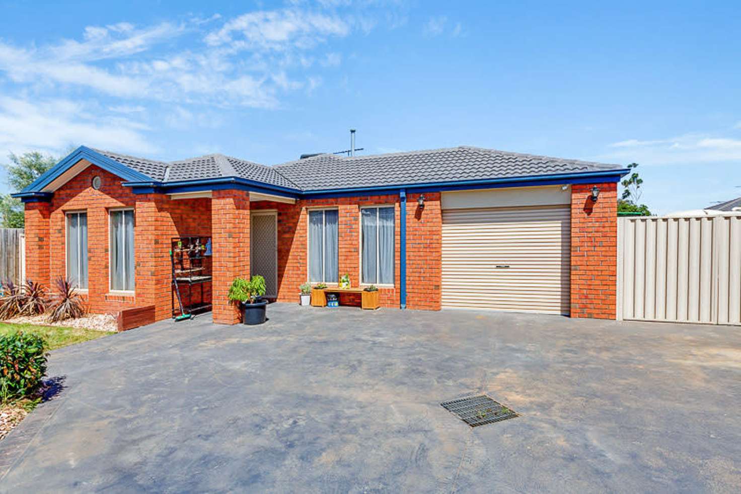 Main view of Homely unit listing, 2/6 Conn Court, Bacchus Marsh VIC 3340