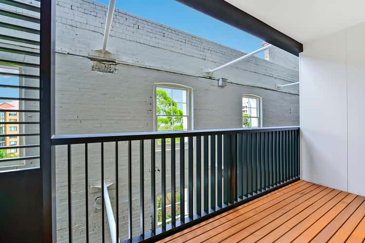 Third view of Homely studio listing, 216/280 Jones Street, Pyrmont NSW 2009