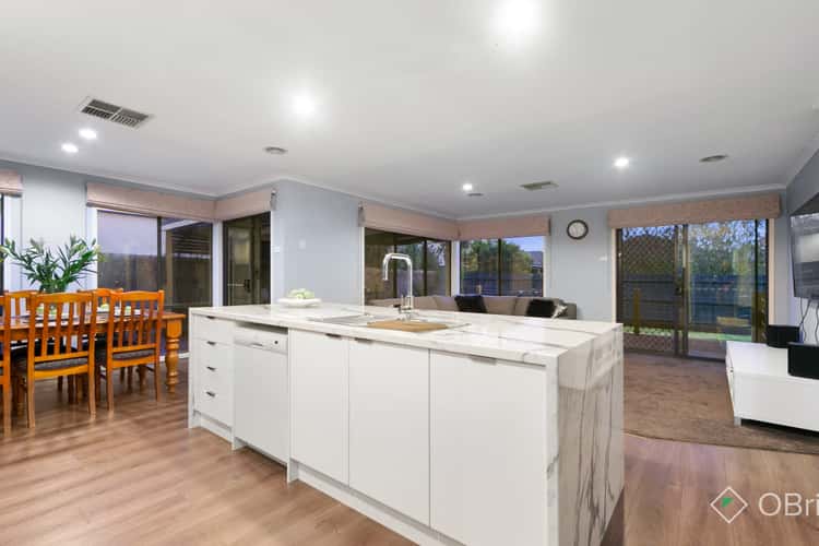 Fourth view of Homely house listing, 21 Sundial Court, Berwick VIC 3806