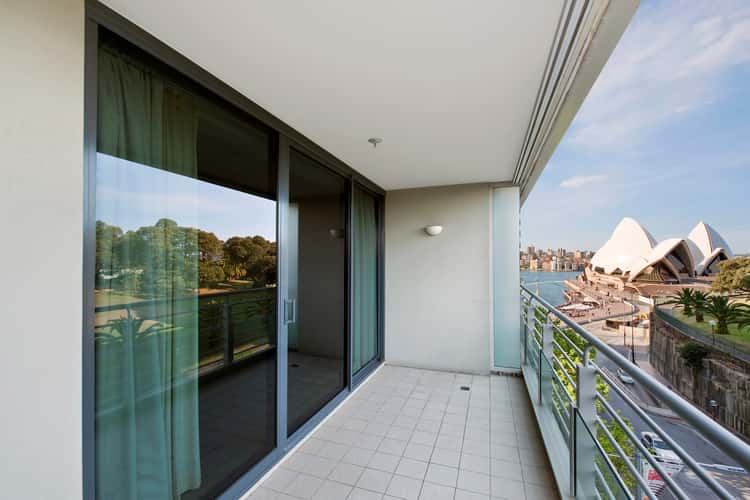Third view of Homely apartment listing, 61/3 Macquarie Street, Sydney NSW 2000