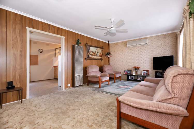 Fifth view of Homely house listing, 8 Commonwealth Court, Craigieburn VIC 3064