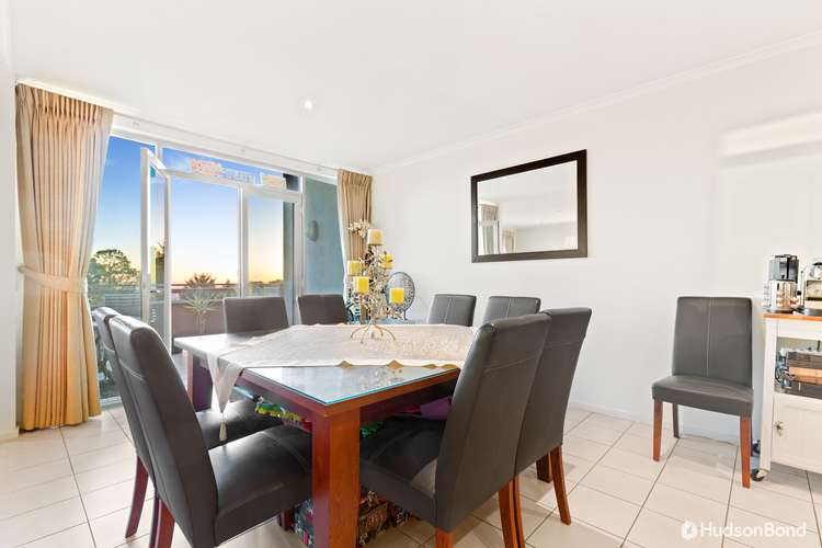 Fifth view of Homely apartment listing, 25/3 Sovereign Point Court, Doncaster VIC 3108