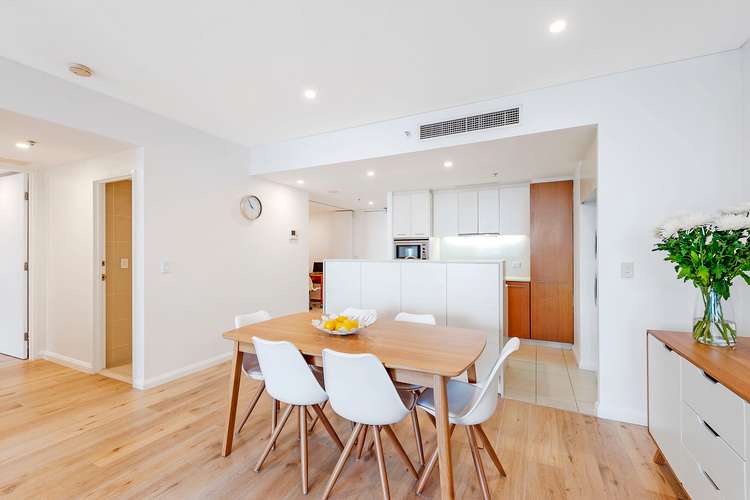 Third view of Homely apartment listing, 1002/23 Shelley Street, Sydney NSW 2000