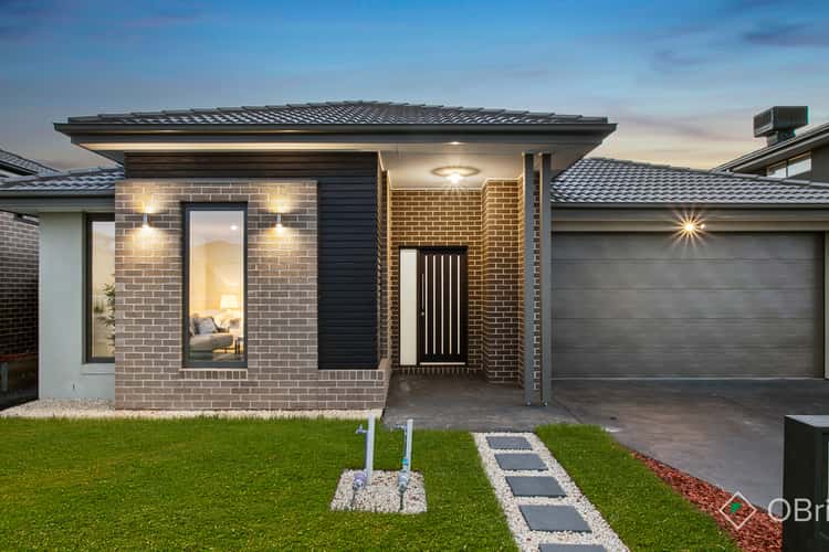 Main view of Homely house listing, 157 Wheelers Park Drive, Cranbourne North VIC 3977
