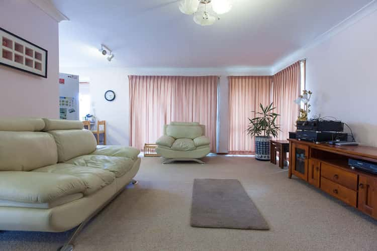 Fifth view of Homely house listing, 33 Hutchinson Drive, Balgownie NSW 2519