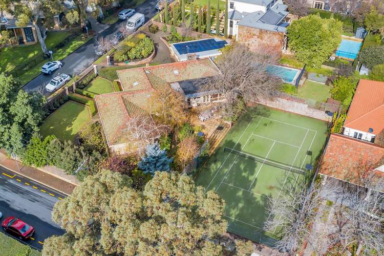 1 Whitington Avenue, Glen Osmond SA 5064