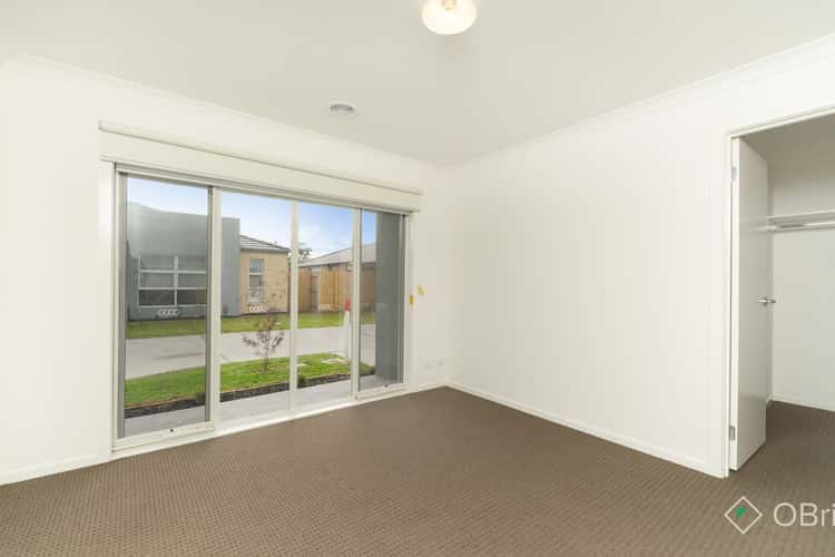 Second view of Homely house listing, 11 Quinella Way, Pakenham VIC 3810