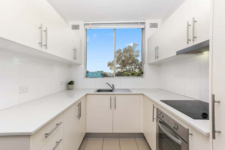 Fourth view of Homely apartment listing, 3/18 Francis Street, Bondi Beach NSW 2026