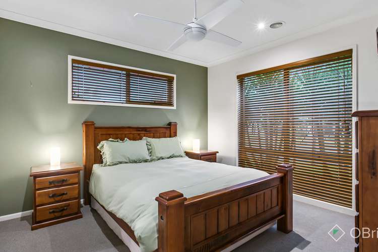 Sixth view of Homely house listing, 2 Griffith Mews, Pakenham VIC 3810