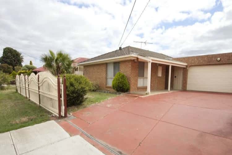 Main view of Homely house listing, 37 Silvereye Crescent, Werribee VIC 3030