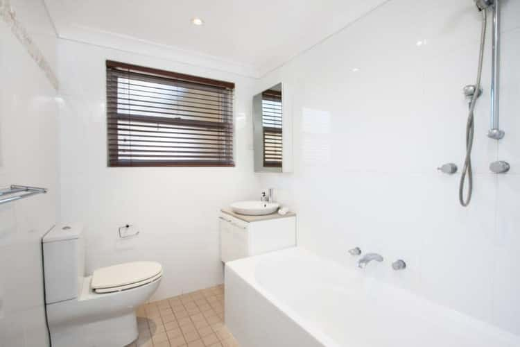 Fifth view of Homely apartment listing, 2/15 Parramatta Street, Cronulla NSW 2230