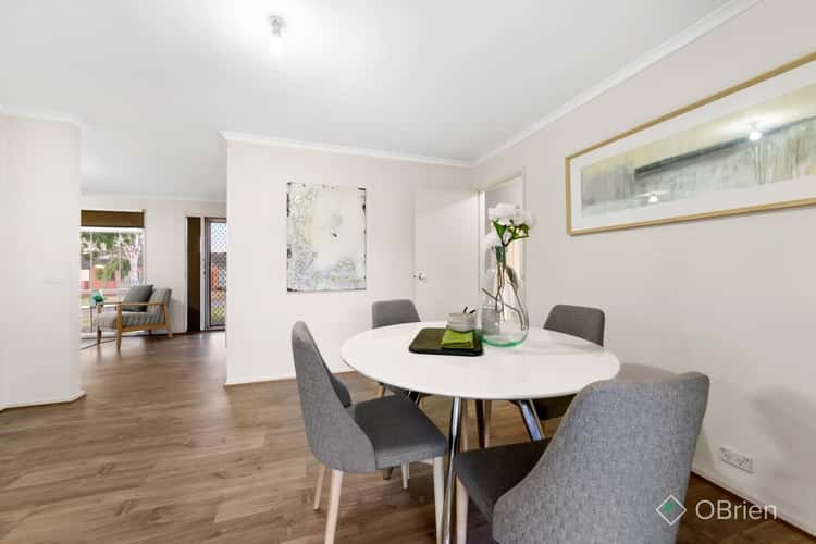 Fourth view of Homely house listing, 2 Borrowdale Court, Cranbourne West VIC 3977